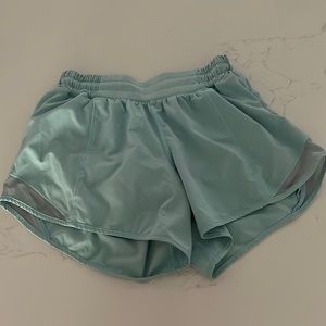 Lululemon Hotty Hot 4” Shorts Blue